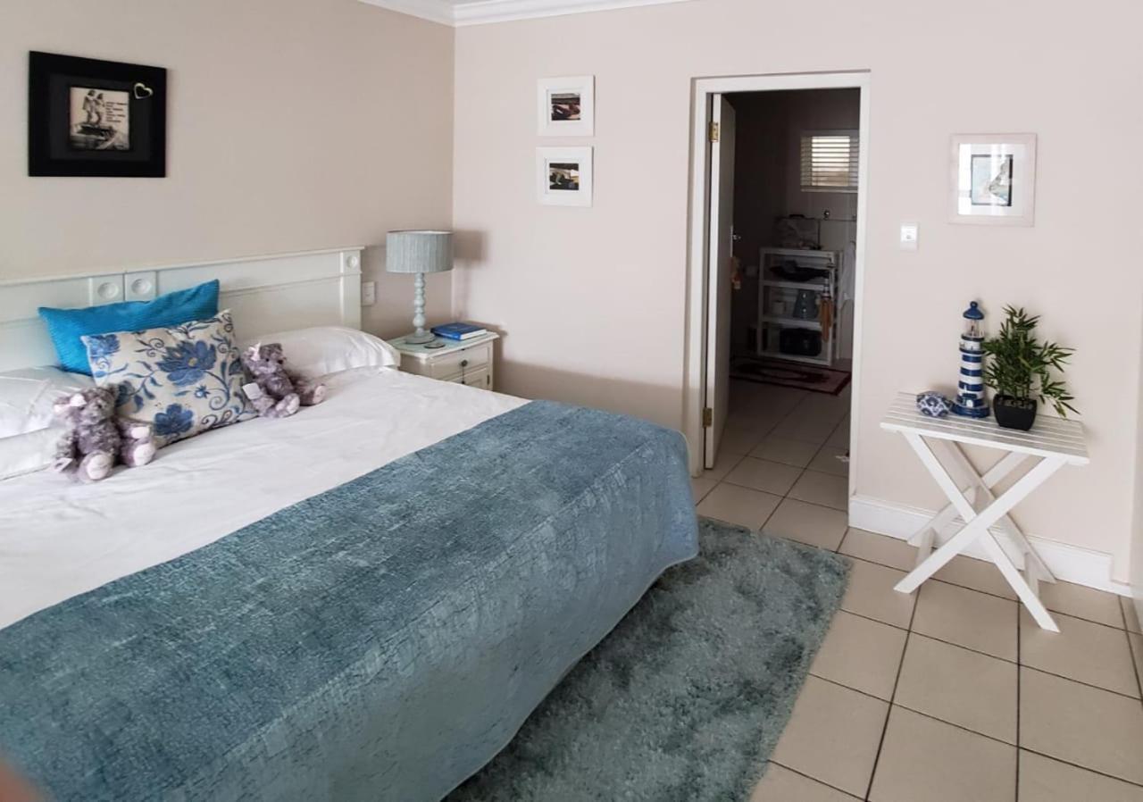 Gordon'S Beach Lodge Gordonʼs Bay Extérieur photo