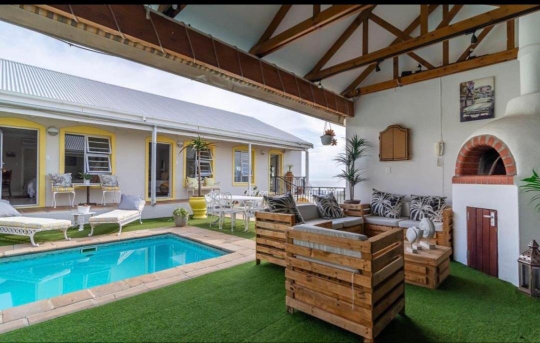 Gordon'S Beach Lodge Gordonʼs Bay Extérieur photo