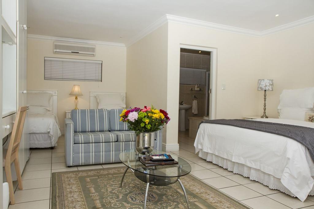 Gordon'S Beach Lodge Gordonʼs Bay Chambre photo